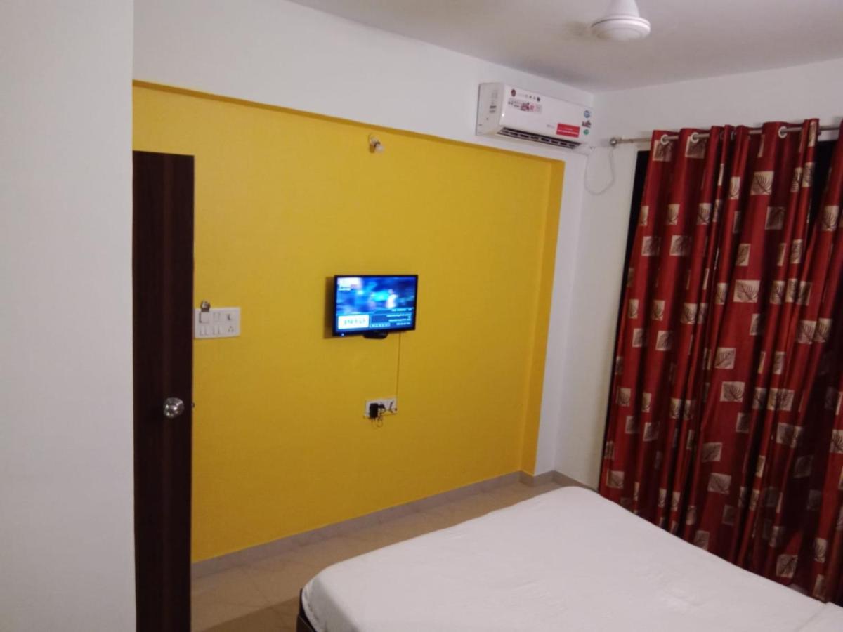 Hotel Nandanvan By Royal Stay Лонавала Екстериор снимка